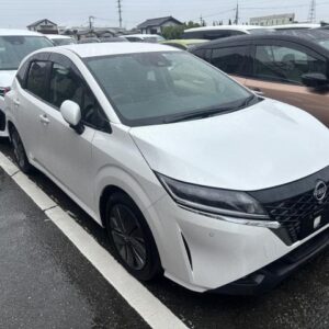 2023 Nissan Note pearl hybrid used car Japan export