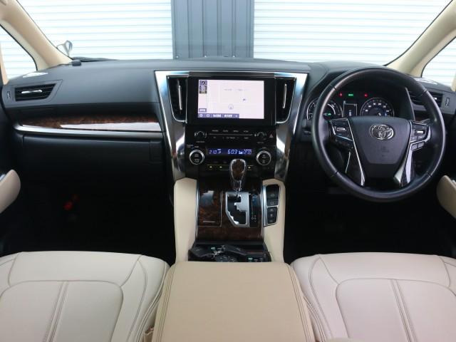 Ref:AUX-24834249 TOYOTA ALPHARD HYBRID 2021 3 Ref:AUX-24834249 TOYOTA ALPHARD HYBRID 2021 - Image 3