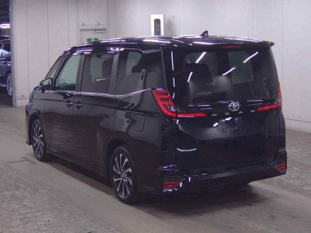 Ref:AUX-24834279 TOYOTA NOAH 2023 2 Ref:AUX-24834279 TOYOTA NOAH 2023 - Image 2