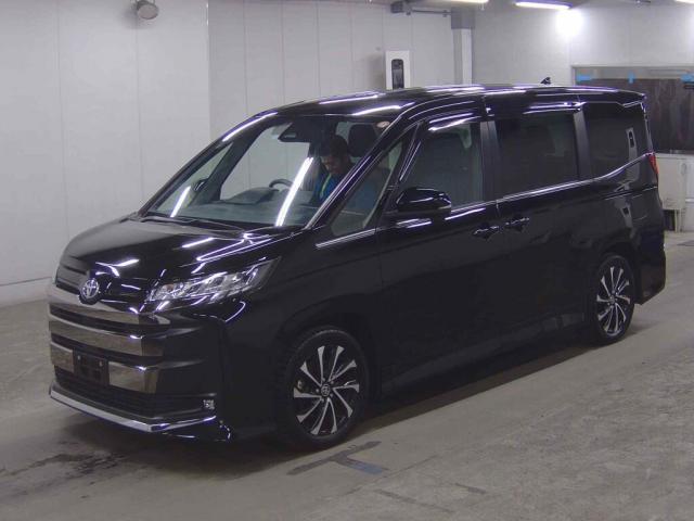 Ref:AUX-24834279 TOYOTA NOAH 2023 4 Ref:AUX-24834279 TOYOTA NOAH 2023 - Image 4