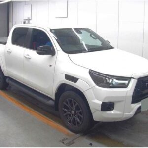 2022 Toyota Hilux white diesel used car Japan export