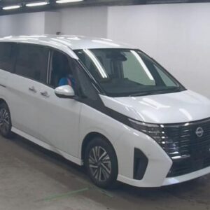 2024 Nissan Serena pearl gasoline used car Japan export