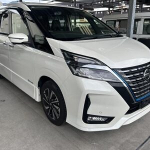 2021 Nissan Serena pearl hybrid used car Japan export