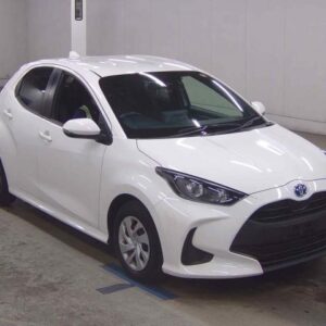 2023 Toyota Yaris white gasoline used car Japan export