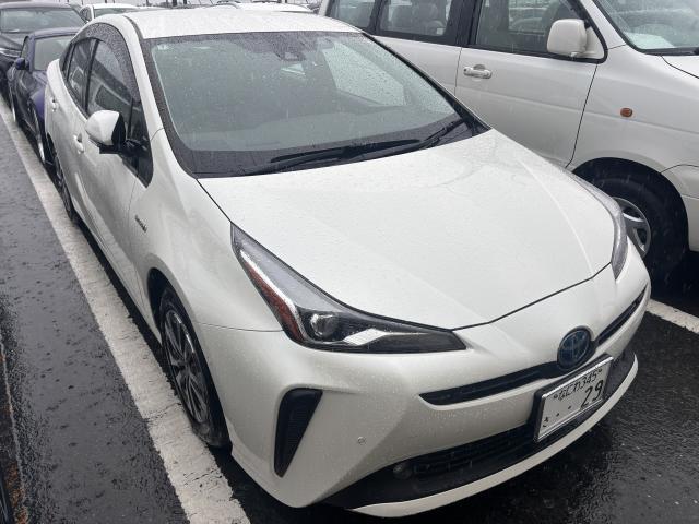 Ref:AUX-24854762 TOYOTA PRIUS 2020 1 2020 Toyota Prius pearl hybrid used car Japan export