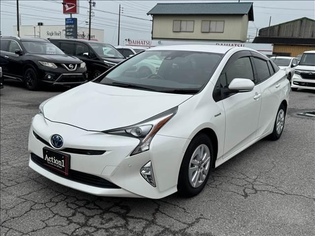 Ref:AUX-24866580 TOYOTA PRIUS 2018 1 2018 Toyota Prius pearl hybrid used car Japan export