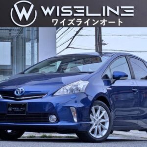 2011 Toyota Prius Alpha blue hybrid used car Japan export