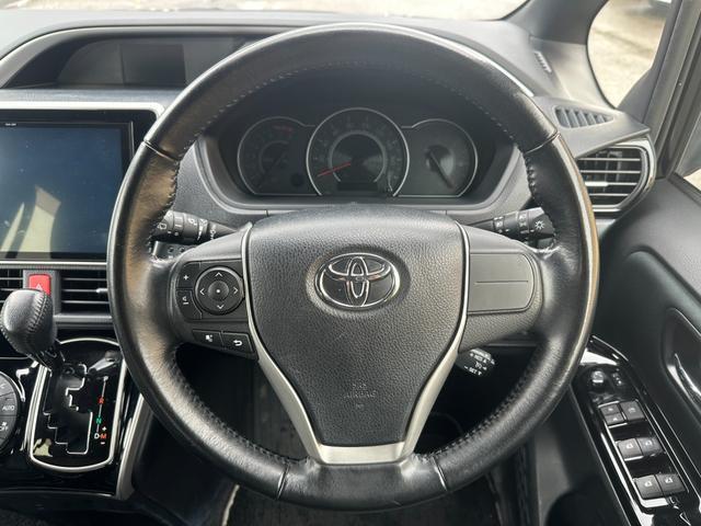 Ref:AUX-24868904 TOYOTA VOXY 2019 11 Ref:AUX-24868904 TOYOTA VOXY 2019 - Image 11