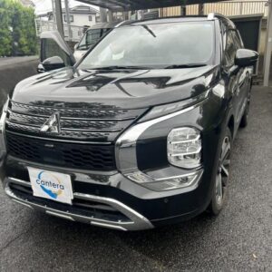 2022 Mitsubishi Outlander Phev black gasoline used car Japan export