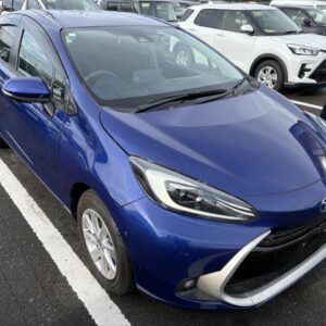 2024 Toyota Aqua blue gasoline used car Japan export