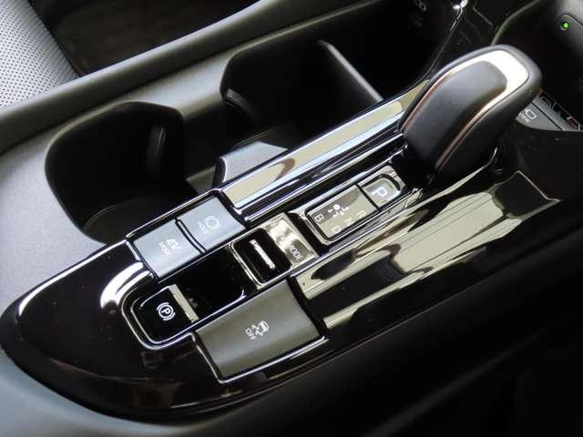 Ref:AUX-24878310 TOYOTA CROWN CROSSOVER 2023 7 Ref:AUX-24878310 TOYOTA CROWN CROSSOVER 2023 - Image 7