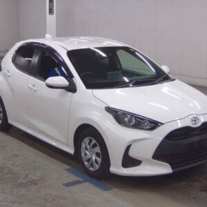 2021 Toyota Yaris white gasoline used car Japan export