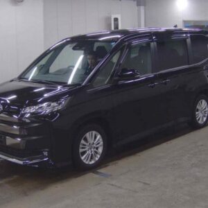 2024 Toyota Noah black gasoline used car Japan export