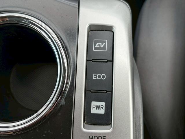 Ref:AUX-24891388 TOYOTA PRIUS ALPHA 2012 12 Ref:AUX-24891388 TOYOTA PRIUS ALPHA 2012 - Image 12