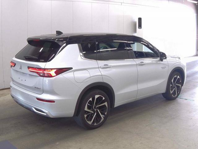 Ref:AUX-24892343 MITSUBISHI OUTLANDER PHEV 2023 2 Ref:AUX-24892343 MITSUBISHI OUTLANDER PHEV 2023 - Image 2