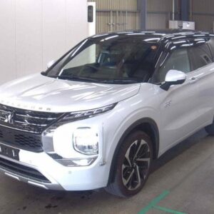 2023 Mitsubishi Outlander Phev pearl gasoline used car Japan export