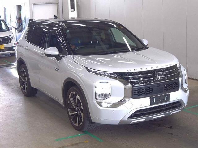 Ref:AUX-24892343 MITSUBISHI OUTLANDER PHEV 2023 5 Ref:AUX-24892343 MITSUBISHI OUTLANDER PHEV 2023 - Image 5