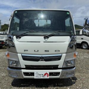 2016 Mitsubishi Fuso Canter white diesel used car Japan export