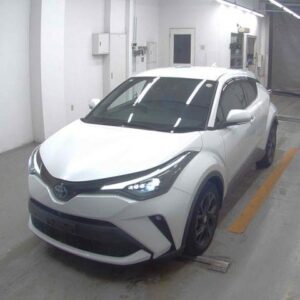 2023 Toyota C-Hr pearl gasoline used car Japan export