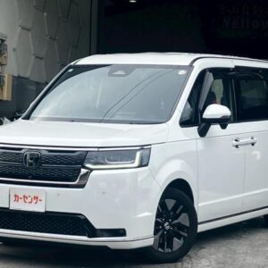 2022 Honda Stepwagon pearl gasoline used car Japan export