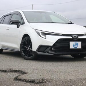 2025 Toyota Corolla Touring pearl hybrid used car Japan export