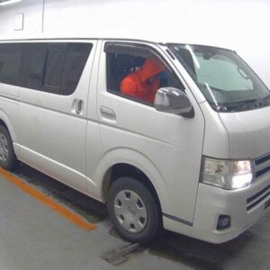 2010 Toyota Hiace Van pearl diesel used car Japan export