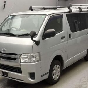 2018 Toyota Hiace Van silver gasoline used car Japan export