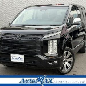2025 Mitsubishi Delica D:5 black diesel used car Japan export