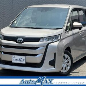 2022 Toyota Noah gold gasoline used car Japan export