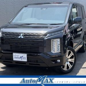 2024 Mitsubishi Delica D:5 gray diesel used car Japan export
