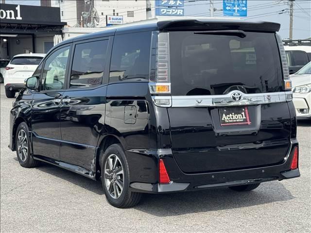 Ref:AUX-24909974 TOYOTA VOXY 2021 4 Ref:AUX-24909974 TOYOTA VOXY 2021 - Image 4