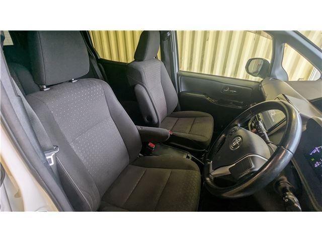 Ref:AUX-24912887 TOYOTA VOXY 2017 9 Ref:AUX-24912887 TOYOTA VOXY 2017 - Image 9
