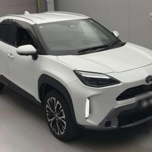2025 Toyota Yaris Cross pearl gasoline used car Japan export