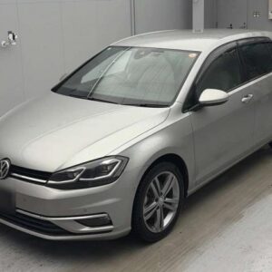 2019 Volkswagen Golf silver diesel used car Japan export
