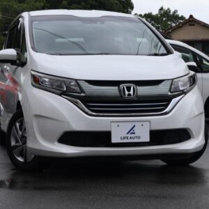 2016 Honda Freed Plus Hybrid pearl gasoline used car Japan export