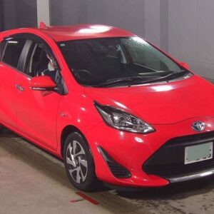 2019 Toyota Aqua red gasoline used car Japan export