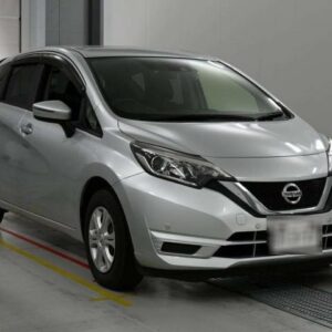 2019 Nissan Note silver gasoline used car Japan export