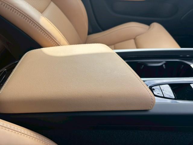 Ref:AUX-24917665 VOLVO V60 2024 18 Ref:AUX-24917665 VOLVO V60 2024 - Image 18
