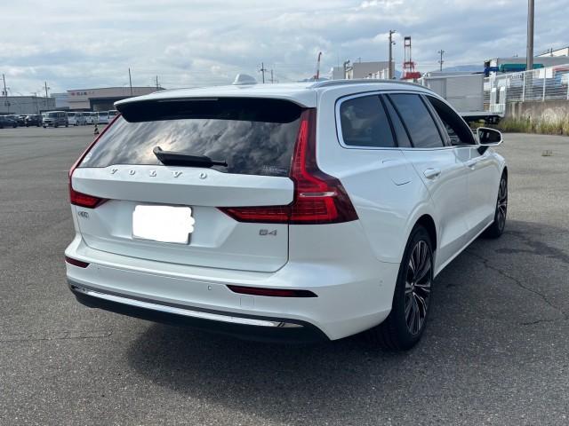 Ref:AUX-24917665 VOLVO V60 2024 3 Ref:AUX-24917665 VOLVO V60 2024 - Image 3