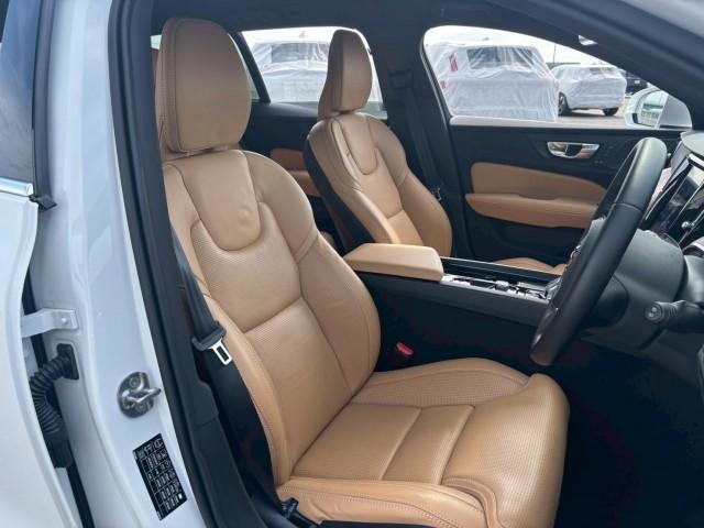 Ref:AUX-24917665 VOLVO V60 2024 8 Ref:AUX-24917665 VOLVO V60 2024 - Image 8
