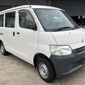 2018 Toyota Liteace Van white gasoline used car Japan export