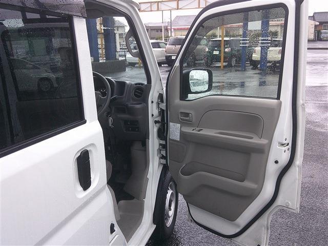 Ref:AUX-24918120 NISSAN NV100CLIPPER VAN 2023 13 Ref:AUX-24918120 NISSAN NV100CLIPPER VAN 2023 - Image 13