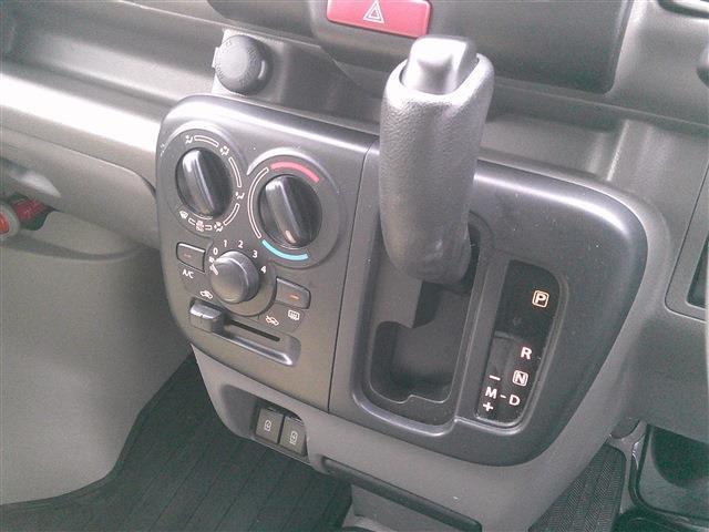 Ref:AUX-24918120 NISSAN NV100CLIPPER VAN 2023 17 Ref:AUX-24918120 NISSAN NV100CLIPPER VAN 2023 - Image 17