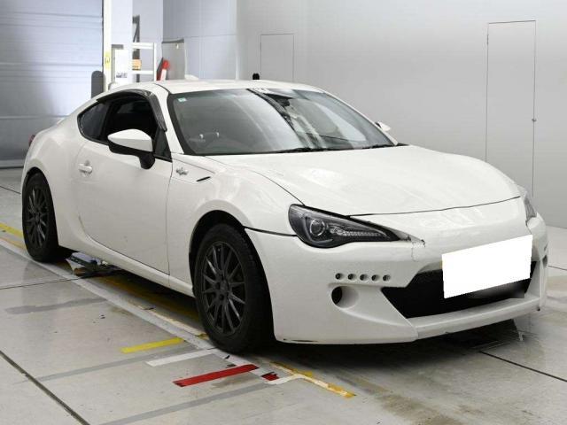 Ref:AUX-24918167 TOYOTA 86 2014 1 2014 Toyota 86 pearl gasoline used car Japan export