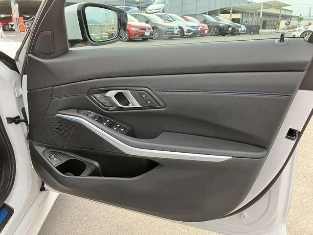 Ref:AUX-24920617 BMW 3 SERIES 2024 12 Ref:AUX-24920617 BMW 3 SERIES 2024 - Image 12