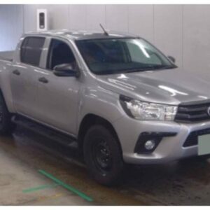 2018 Toyota Hilux silver diesel used car Japan export