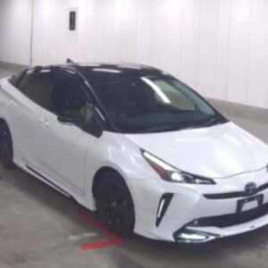 2023 Toyota Prius pearl gasoline used car Japan export