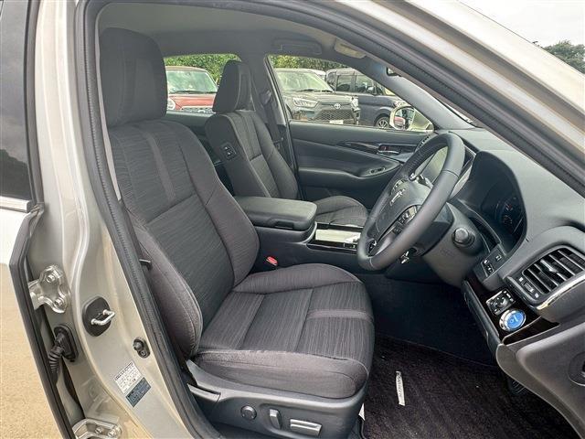 Ref:AUX-24938198 TOYOTA CROWN HYBRID 2017 17 Ref:AUX-24938198 TOYOTA CROWN HYBRID 2017 - Image 17