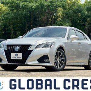2017 Toyota Crown Hybrid silver gasoline used car Japan export