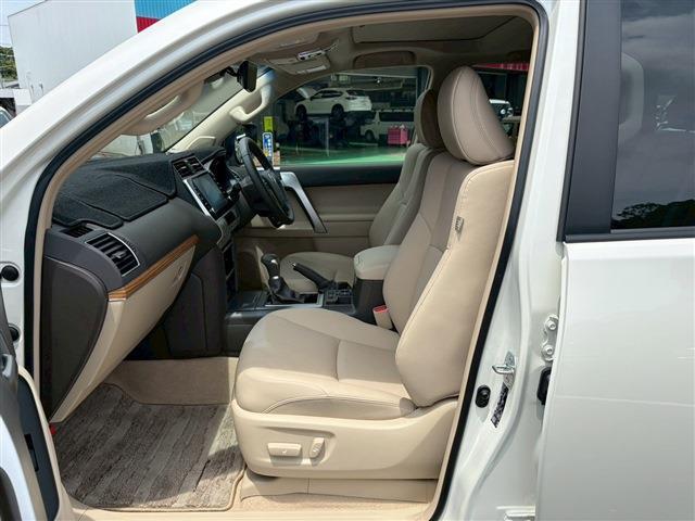 Ref:AUX-24938200 TOYOTA LAND CRUISER PRADO 2024 12 Ref:AUX-24938200 TOYOTA LAND CRUISER PRADO 2024 - Image 12